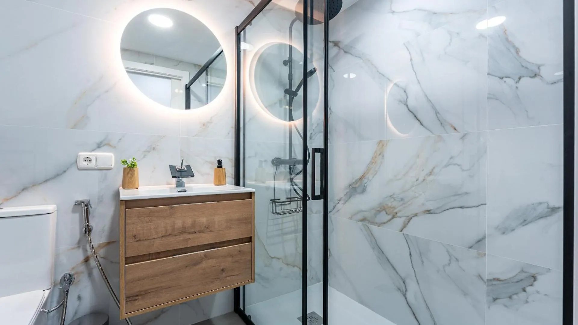 Malagasuite Luxury Torrequebrada Benalmádena 0*,  Ισπανία