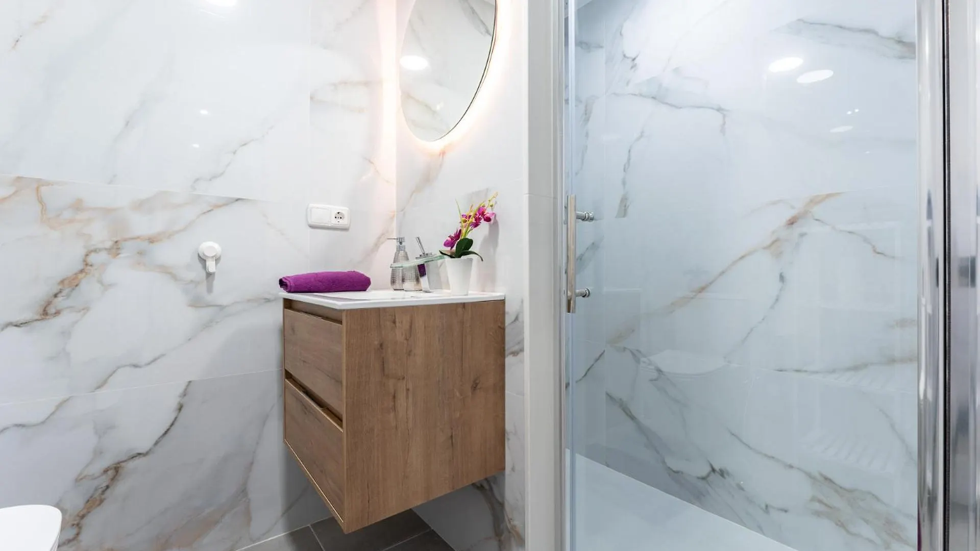 Malagasuite Luxury Torrequebrada Benalmadena Apartment